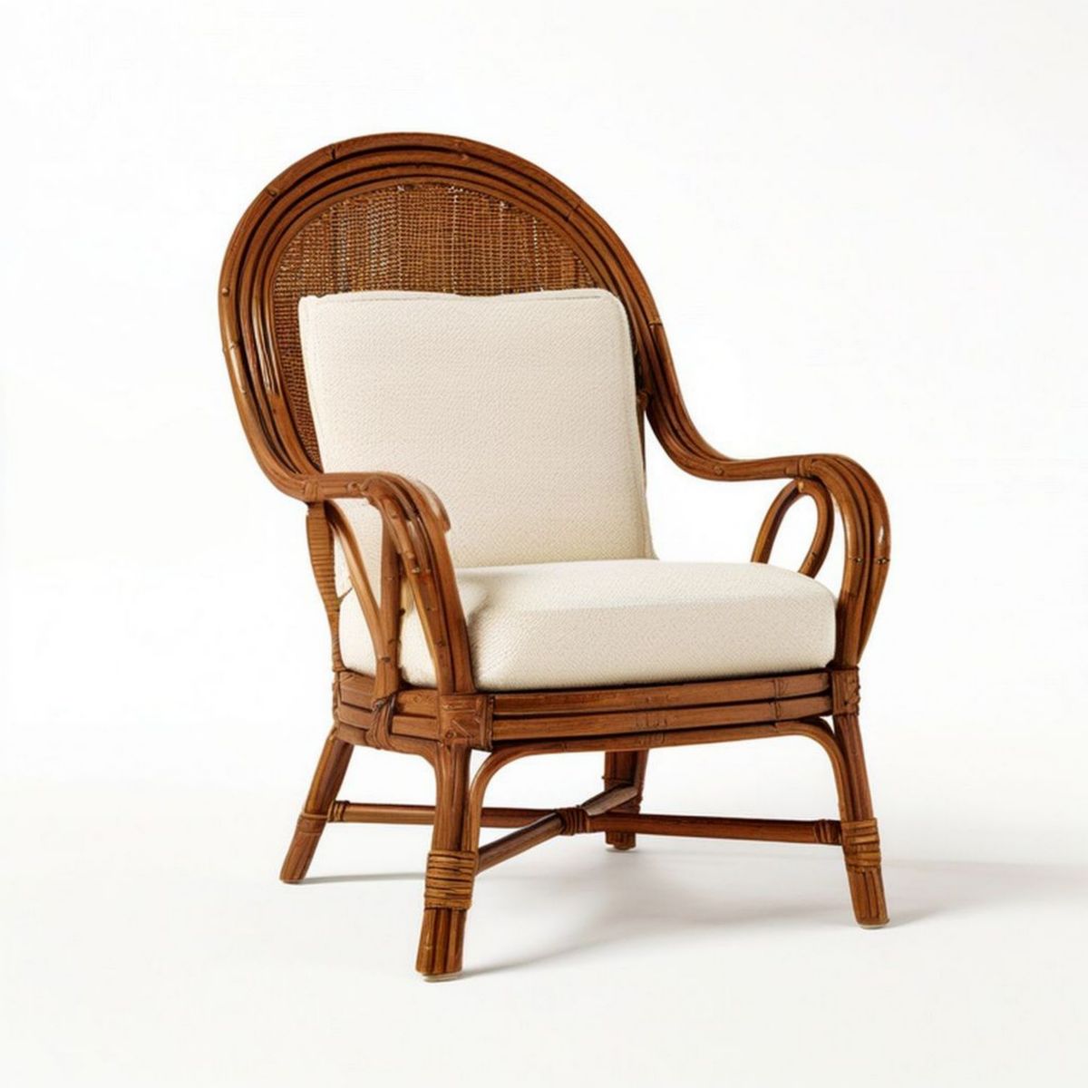 Rattan-Armlehnstuhl mit Cremefarbenen Polstern, Braun/Creme, 70 x 75 x 100 cm